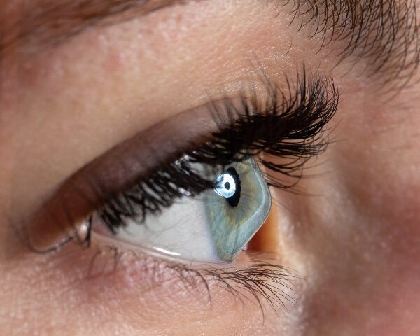 Tratamento com células estaminais fornece esperança a pessoas cegas - 99