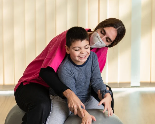 Terapia-com-células-do-sangue-do-cordão-umbilical-mostra-melhoria-em-crianças-com-Paralisia-Cerebral